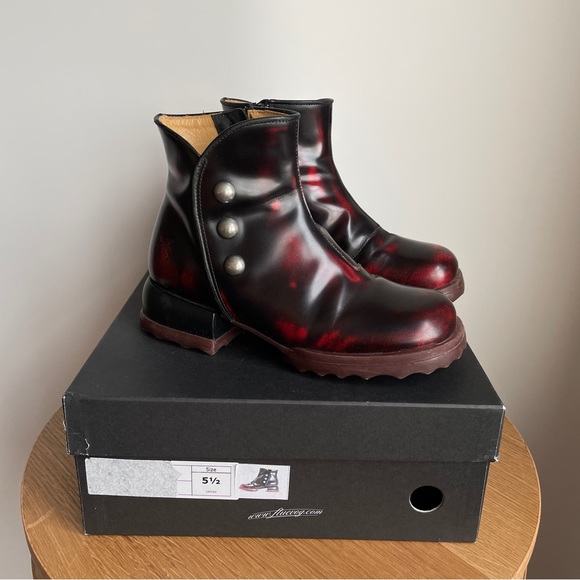 Fluevog Unity Penney ankle boot with buttons - Burgundy Rub Off size 5.5 - Picture 2 of 11